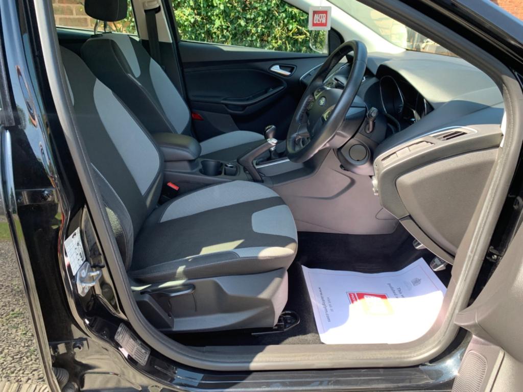 FORD FOCUS 1.0T EcoBoost Zetec S Euro 5 ss 5dr 2014