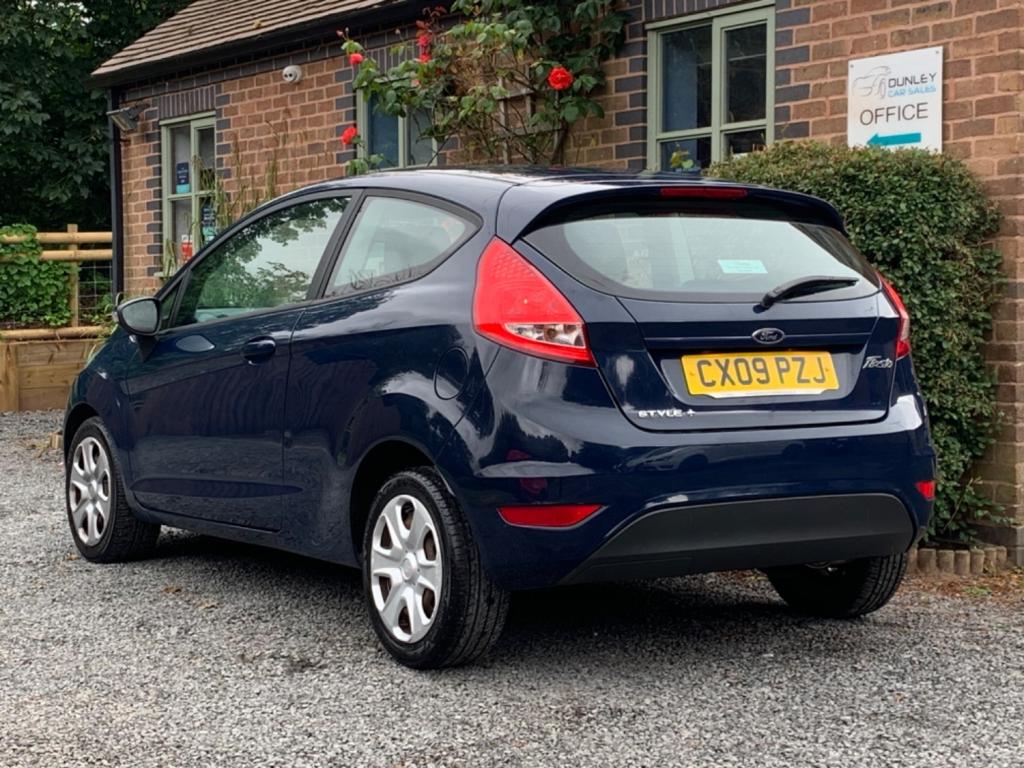 FORD FIESTA 1.4 Style + 3dr 2009