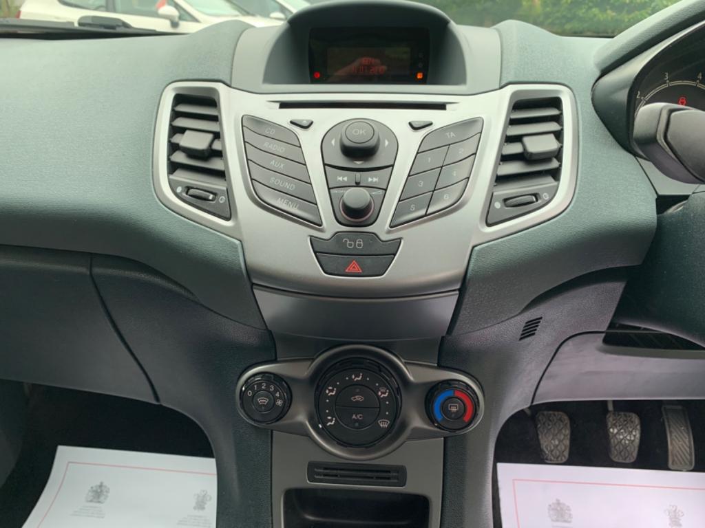 FORD FIESTA 1.4 Style + 3dr 2009