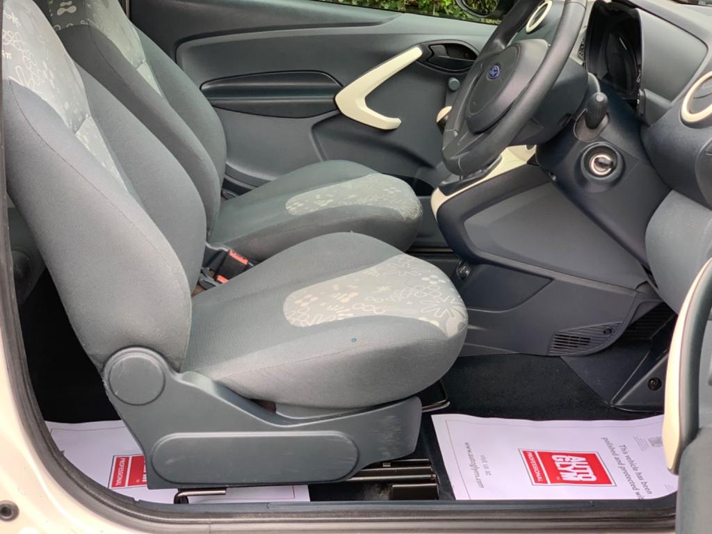 FORD KA 1.2 Studio Euro 5 3dr 2013