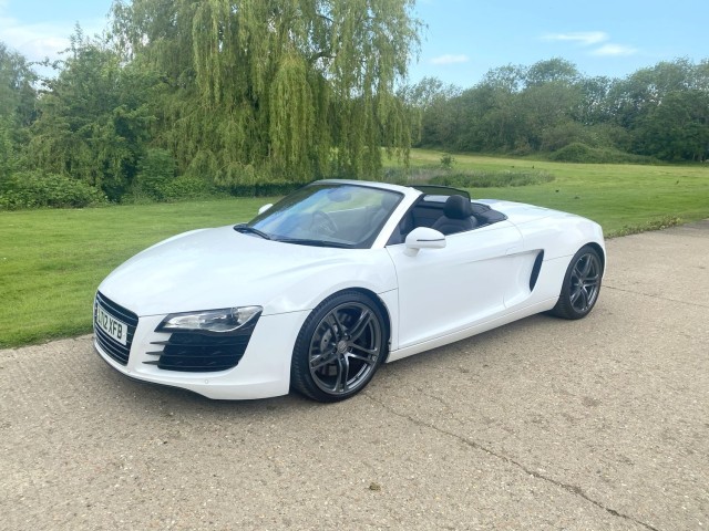 AUDI R8 FSi V8 430 Quattro R tronic Auto Spyder (2012/12)
