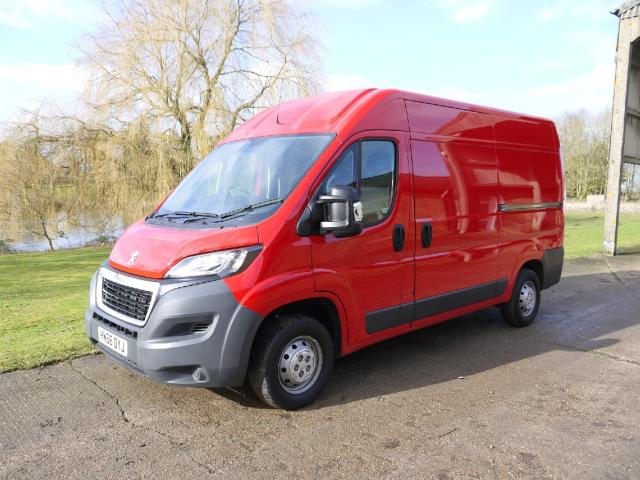 PEUGEOT BOXER 333 2.0 Hdi L2 H2 Professional Panel Van (2017/66)